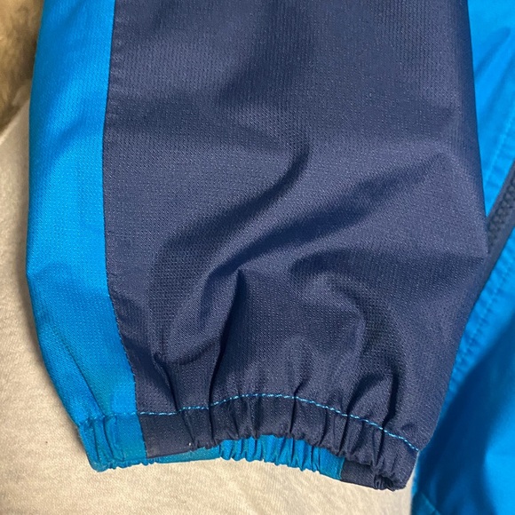 The North Face Blue and Navy Hooded Jacket - Picture 6 of 7